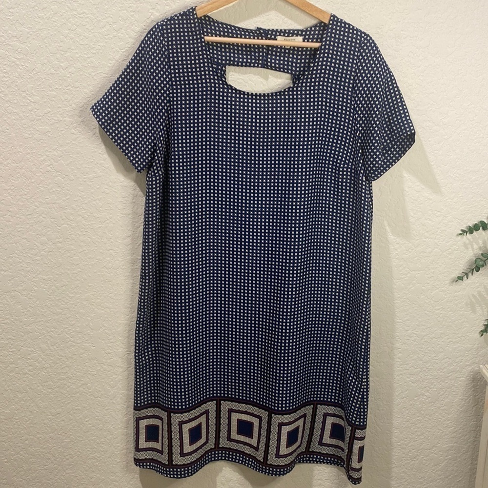PLEIONE Blue and White Short Sleeve Shift Dress - Size Small